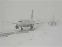 پرواز زائران کربلا به دلیل بارش برف در زاهدان فرود نیامد