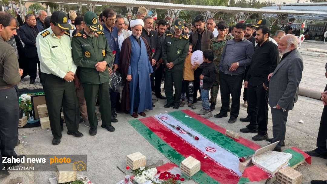 برگزاری آئین غبارروبی از گلزار شهدای زاهدان برگزاری آئین غبارروبی از گلزار شهدای زاهدان