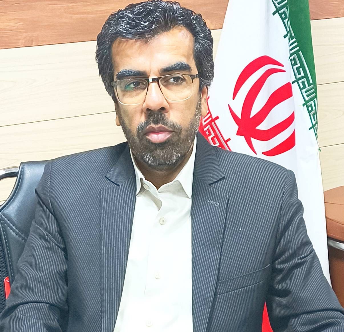 مردم آغازگر و تثبیتکننده میدانهای همبستگی هستند مردم آغازگر و تثبیتکننده میدانهای همبستگی هستند